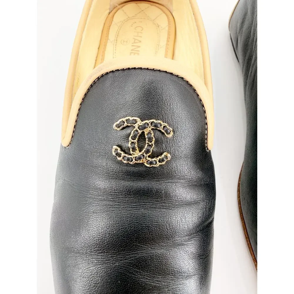 Chanel Black CC Logo Slipper Loafers Lambskin Beige Trim Flats Size 36.5 EU 6.5